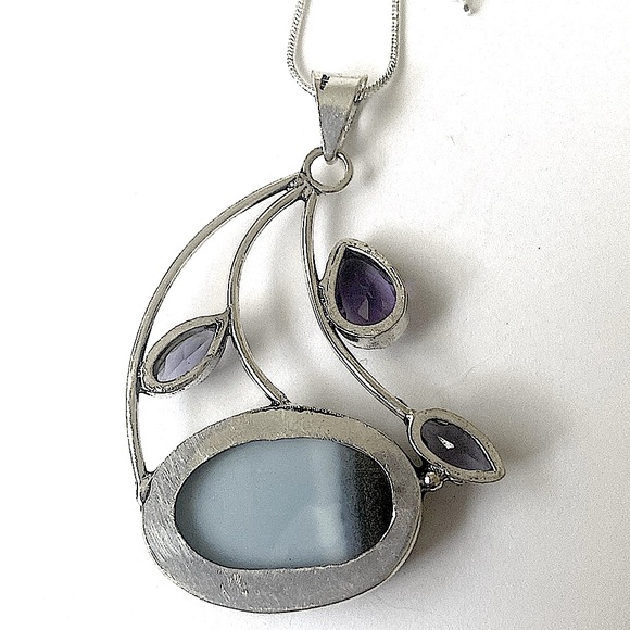 2 inch, Owhyee blue Opal, and 3 purple Amethyst stone pendant on silver chain. - Picture 4 of 4